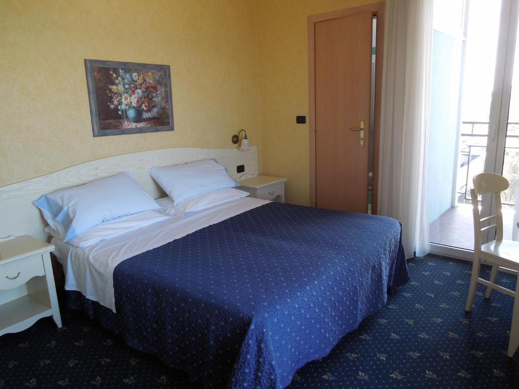 Hotel Mondial Bellaria-Igea Marina Rum bild